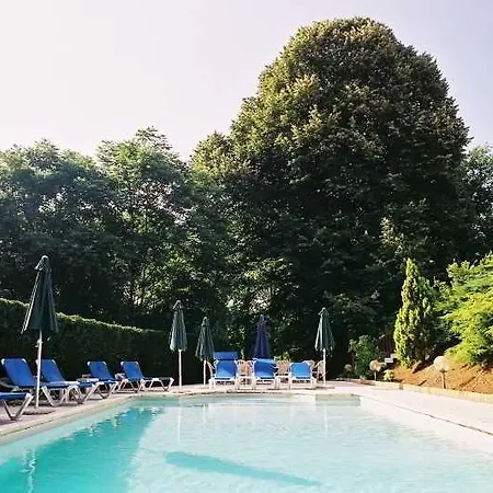 Hotel Orangerie Du Chateau 3*